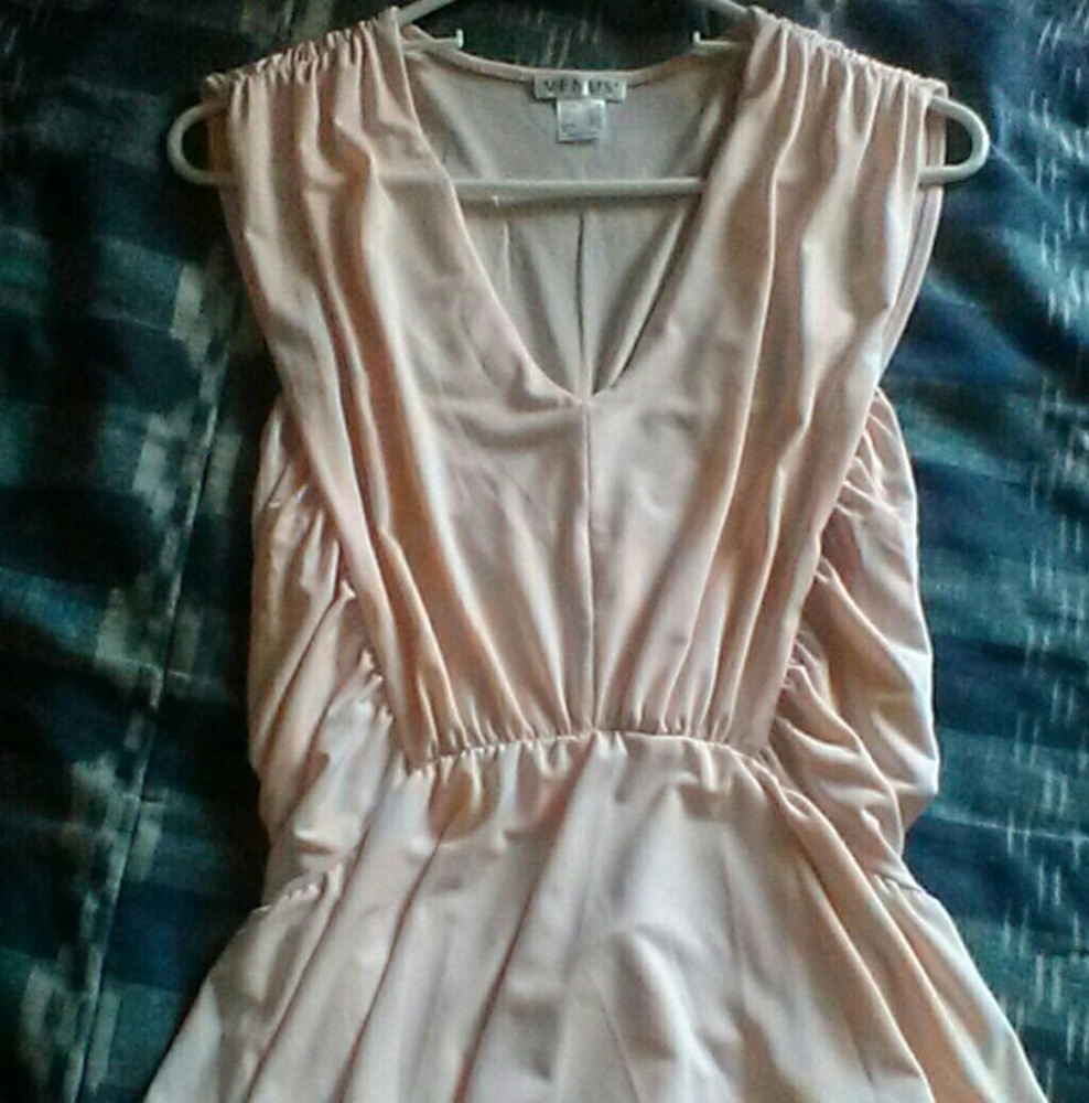 Ruffle sleeveless top